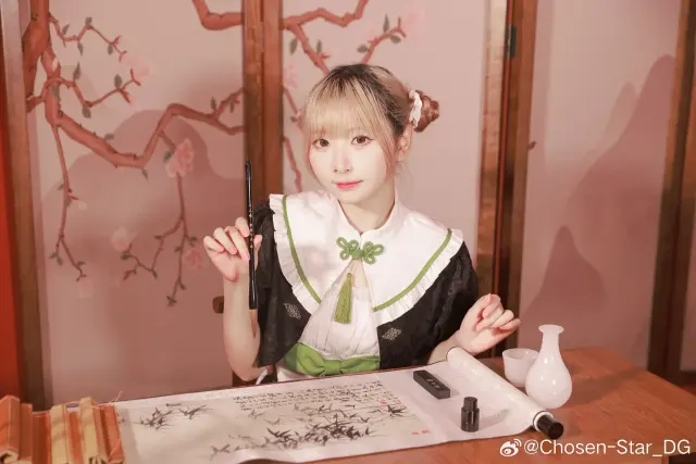 小白shiro 图片