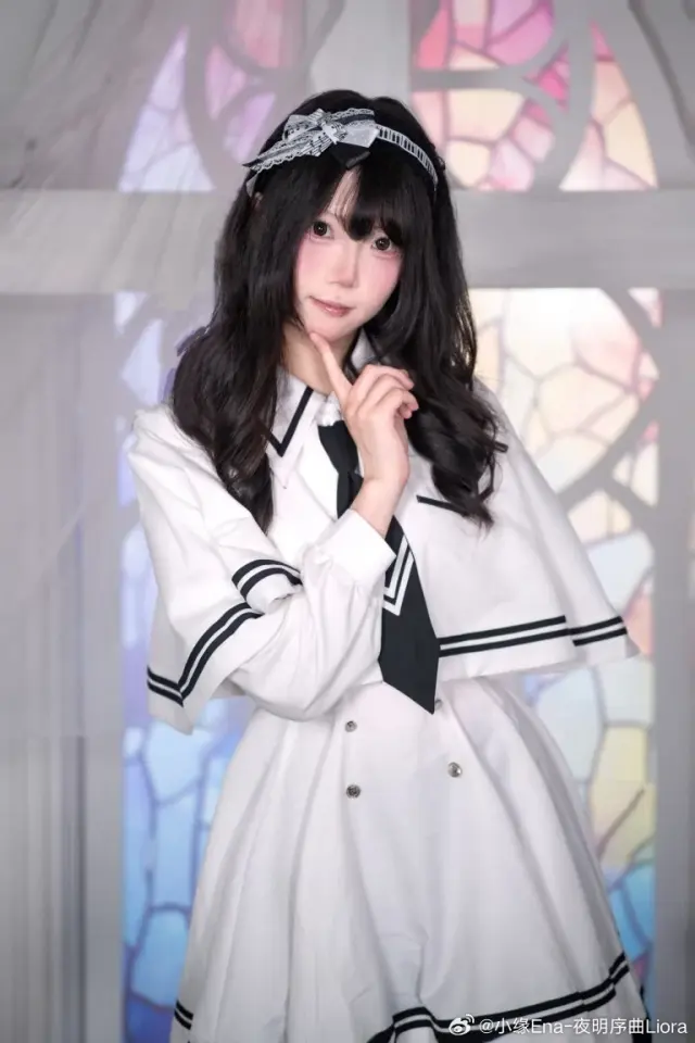 小缘Ena 图片