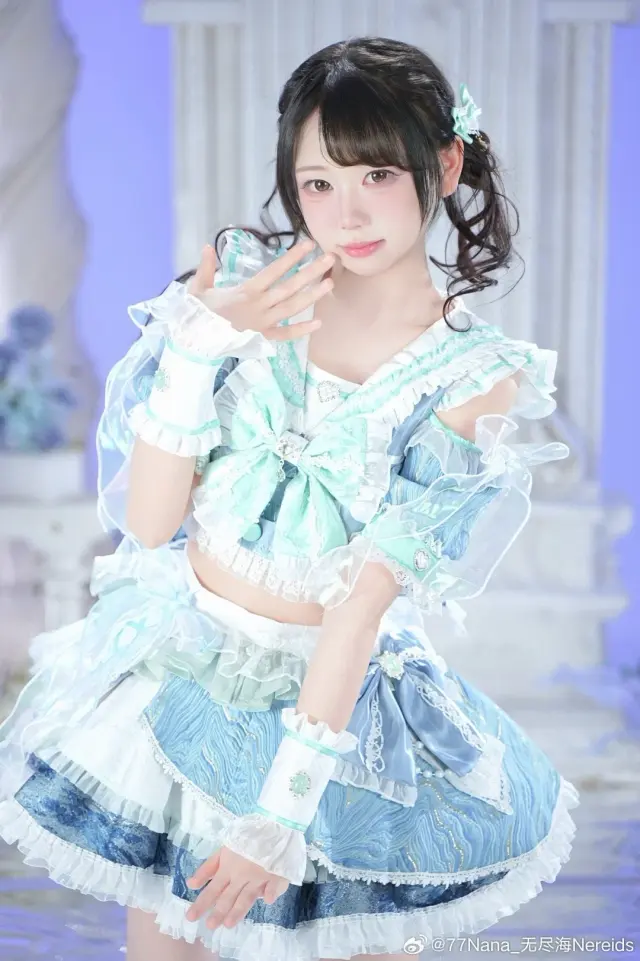 77Nana 图片