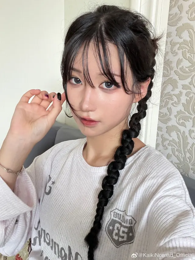 松子REN 图片