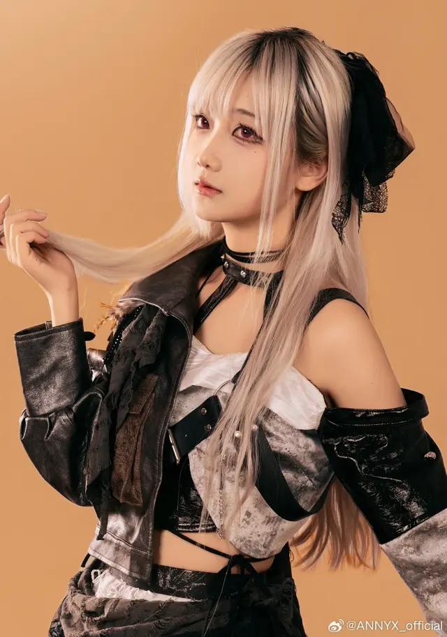 小茜Akane 图片