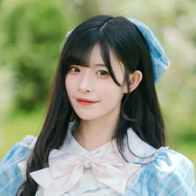 白泠Mio 图片
