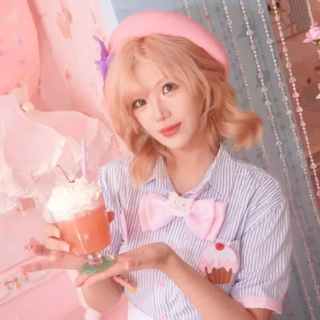奈奈Nana 图片
