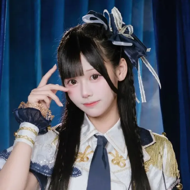 凛凛Rin 图片