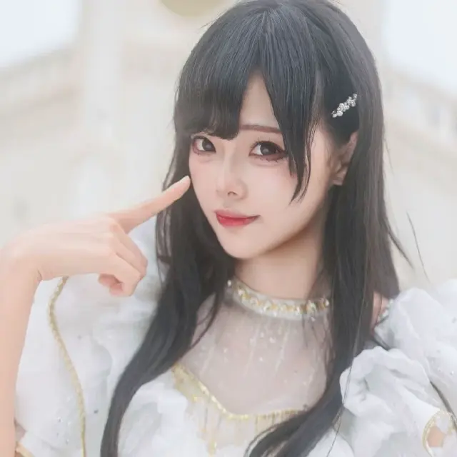 奈七Nanana 图片