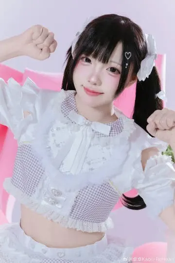 卓卓Kaori 图片