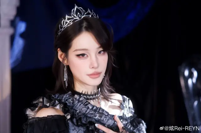 炫Rei 图片