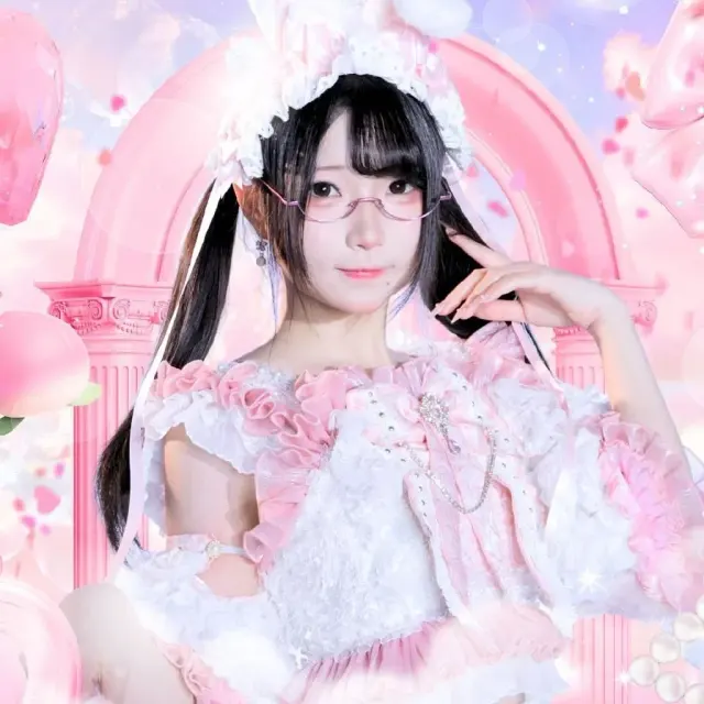 白桃momoko 图片