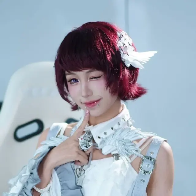 奈Miona 图片