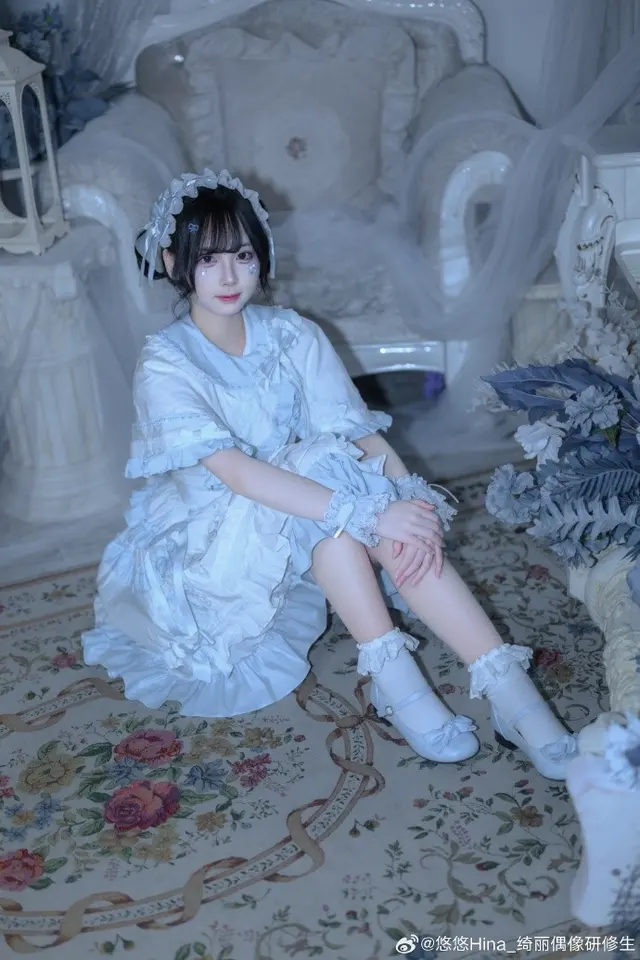 悠悠Hina 图片