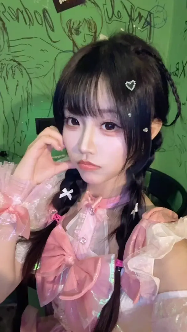 吃吃Viki 图片